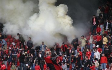 Феновете на Локо Сф: Полицията разглоби протезата на инвалид и пак не намери дрога