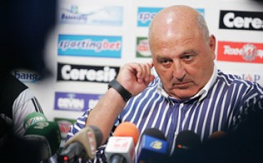 Венци Стефанов: Има си правилници, но първо трябваше да накажат Левски