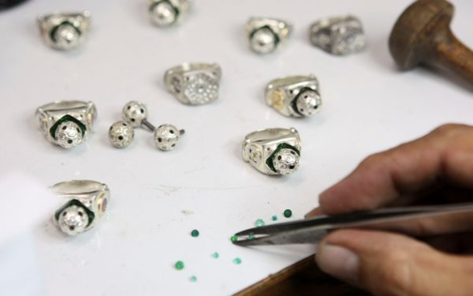 СНИМКИ: Пускат специални пръстени за Мондиал 2010