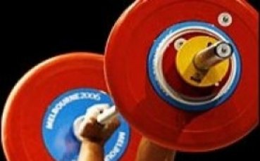 Бивш юношески шампион по вдигане на тежести се нуждае от помощ