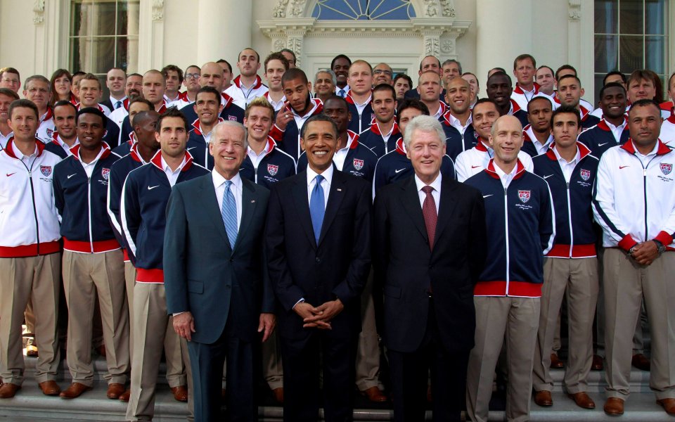 СНИМКИ: Барак Обама прие футболистите на САЩ в Белия дом