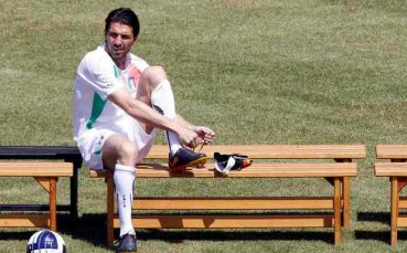 Буфон се среща с Нелсън Мандела пред Мондиал 2010