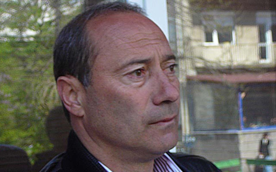 Славия чака защитник от чужбина