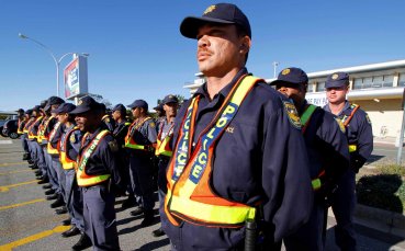 Задържаха „екзотични танцьорки” от България в ЮАР