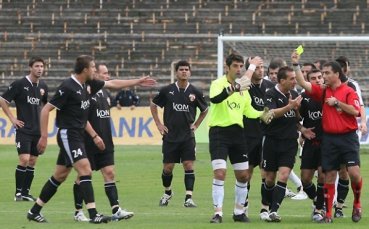 Роналдо и Коприваров дойдоха в Локо Пд