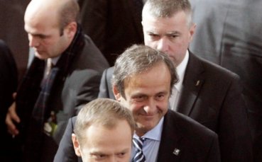 Все пак Платини ще присъства на финала