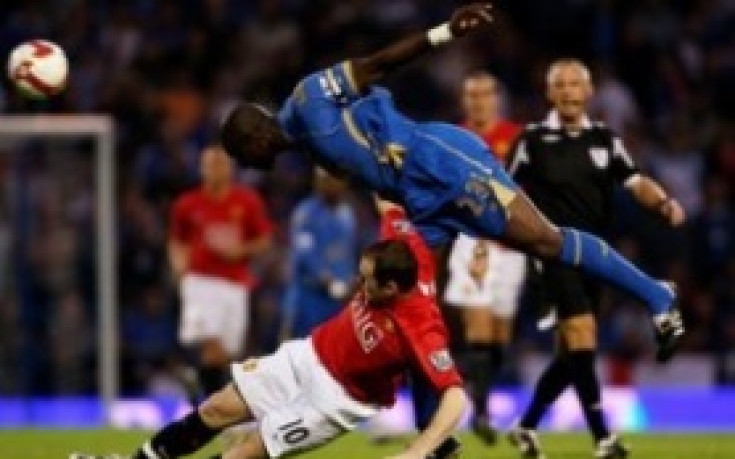 Папа Буба Диоп подписа с АЕК