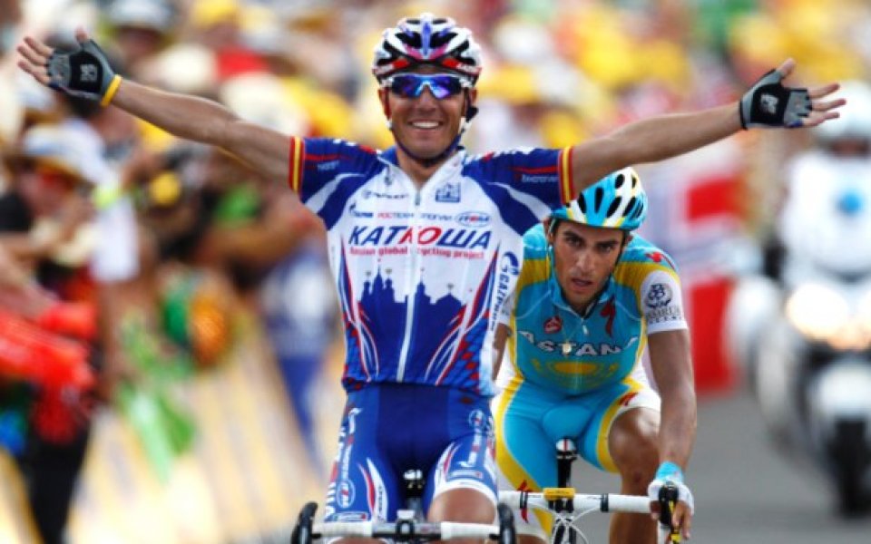 Родригес спечели 12-ия етапа, Контадор застига Шлек