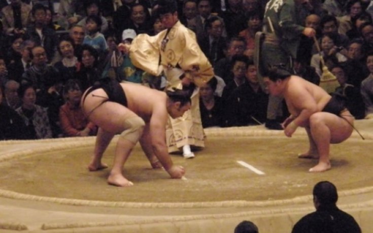 Котоошу с първа загуба в Нагоя