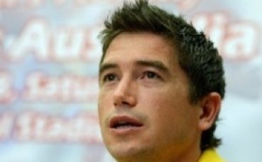 Хари Кюъл остава още една година в Галатасарай