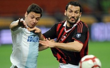 Дзамброта преподписа за един сезон