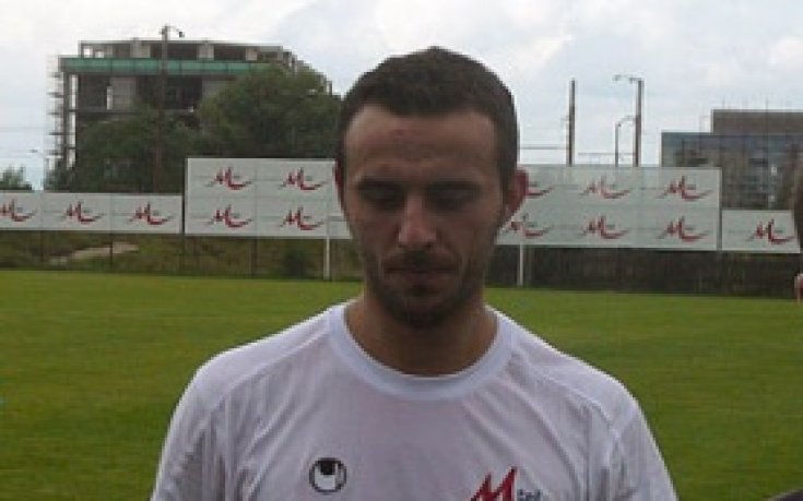 Еньо Кръстовчев пристигна в гръцкия Етникос Пирея