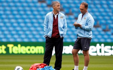 Манчини иска да говори със Санта Крус за бъдещето