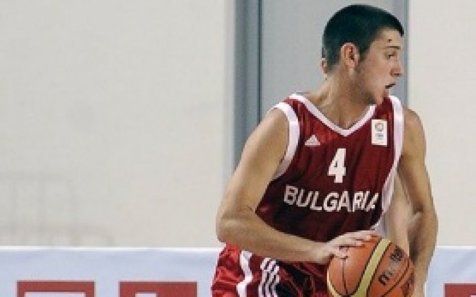 Кадетите с чудесен успех над домакина Черна гора на Евробаскет