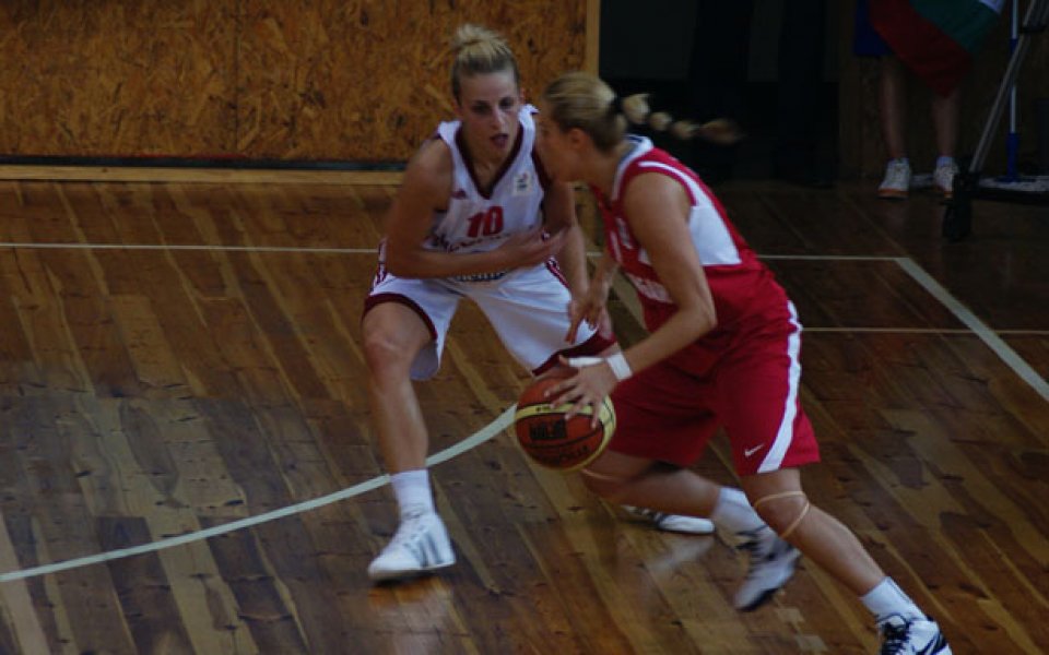 Баскетболистките ни разгромиха Финландия