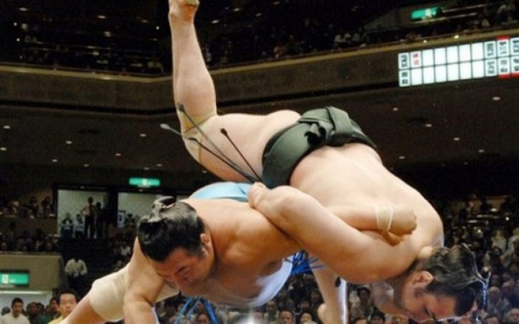 Котоошу с първа загуба в Токио