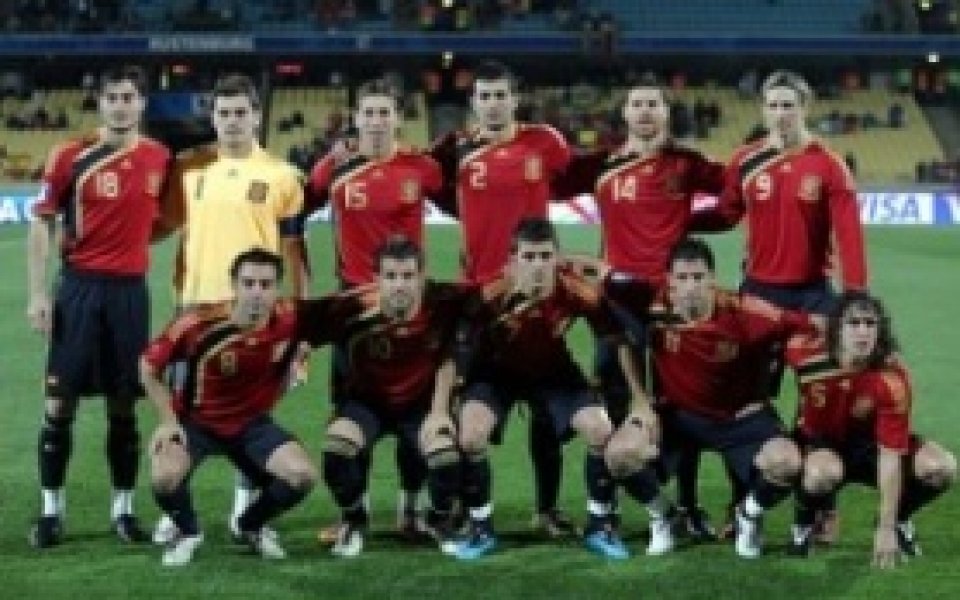 Испанските футболисти все още не са получили премиите за световната титла