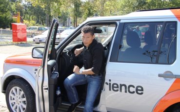 СНИМКИ: Балъков влезе в ролята на тест-пилот