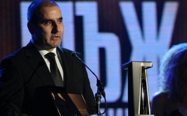 Вицепремиерът повежда маратонците пред НСА