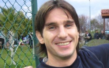 Велизар Димитров изваден на почивката при равенство