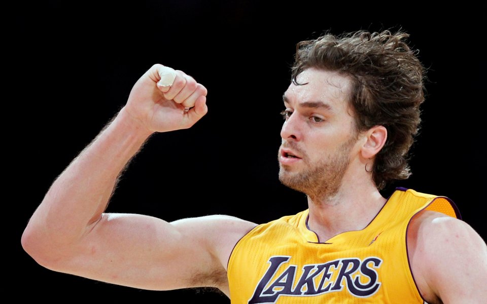 Право в десетката - перфектен Пау Гасол не пропусна кош