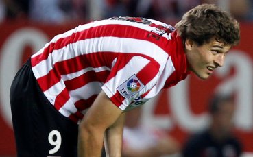 Ман Юн пробутва Бербатов за дуо от Атлетик Билбао