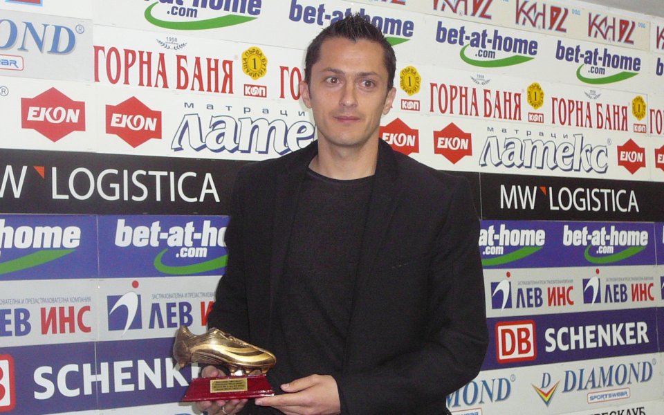 Янев издуха Маркиньос за играч на 11 кръг