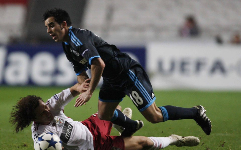 Манчестър Сити следи бразилски защитник