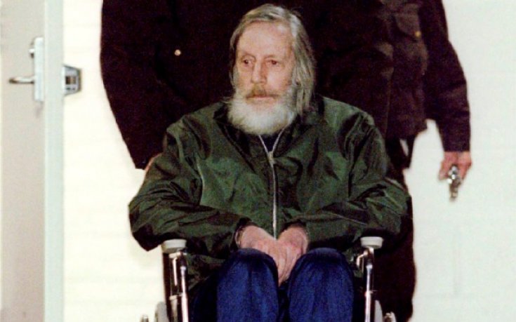 Почина Джон Дю Пон