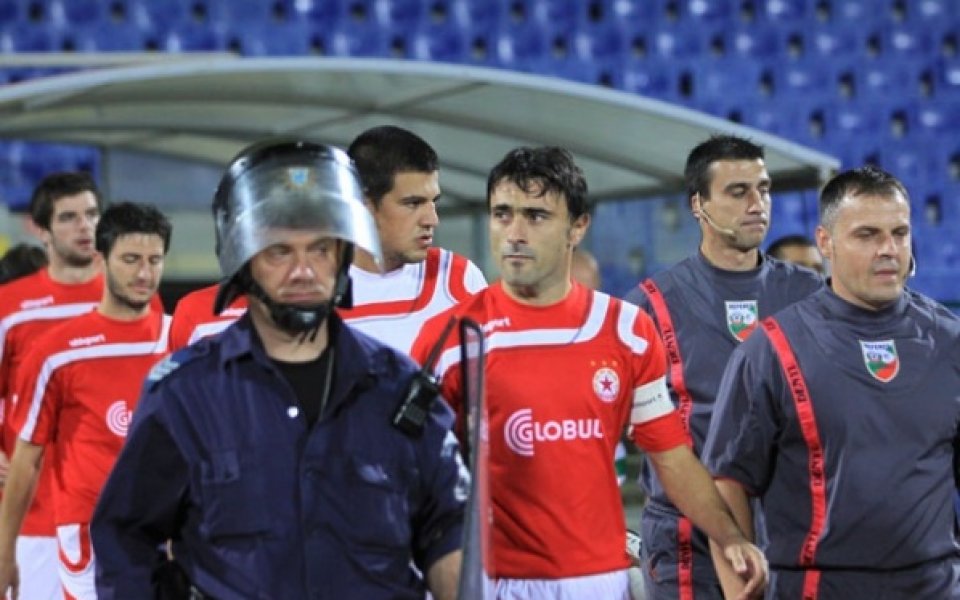 Капитанът на ЦСКА се върна в Гърция