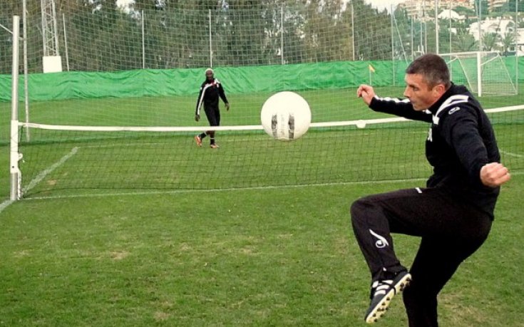 СНИМКИ: Шоу на Здравко Лазаров и Огунсото по време на джитбол