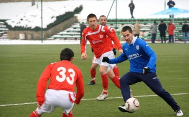Младен Стоев дебютира за СКА-Енергия