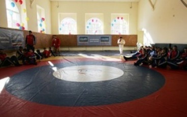 15-годишна българка спечели златен медал на европейското първенство по самбо в Прага