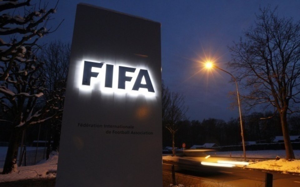 Вице на ФИФА: Ще бъдем ударени от футболно цунами