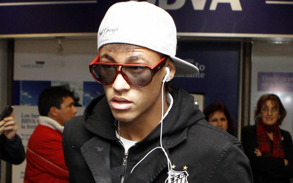 Сантос изнуди Челси за 28 милиона за Неймар