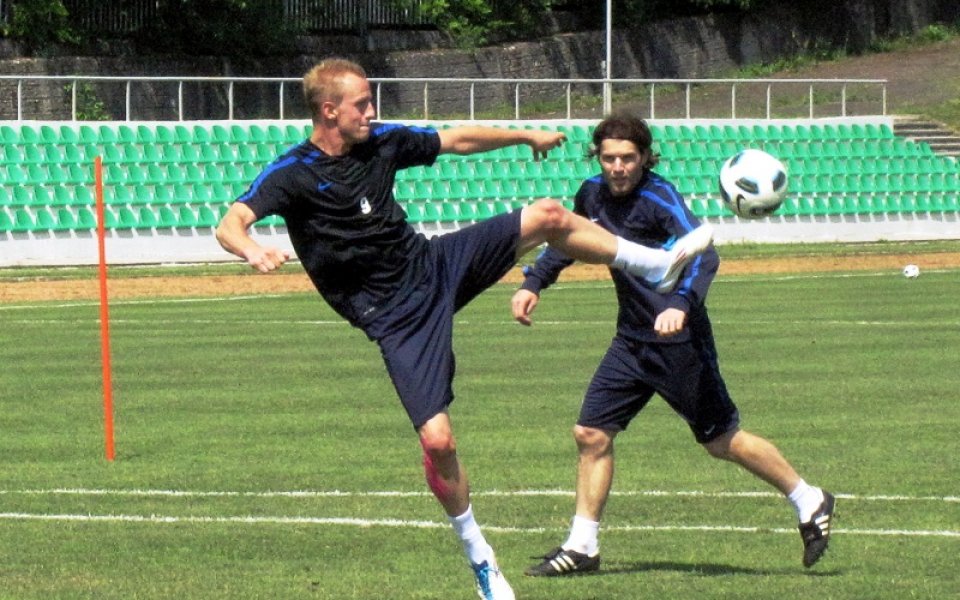 СНИМКИ: Арс, Цветков, Христов и Йовов ще атакуват за Левски, засега