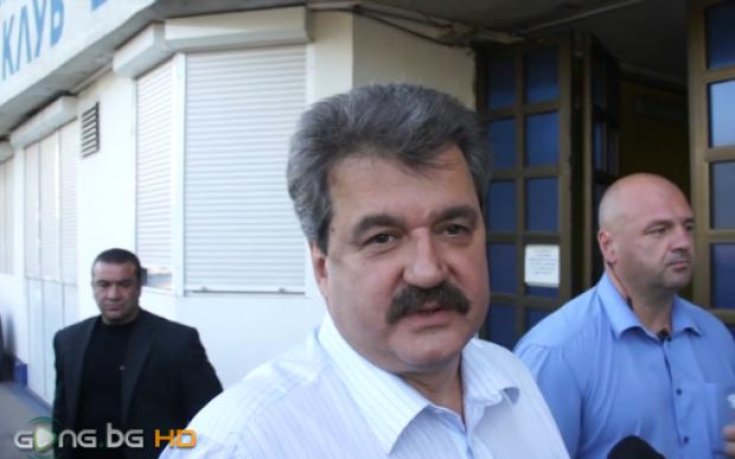 ВИДЕО: Батков: До утре Старокин трябва да подпише с Левски