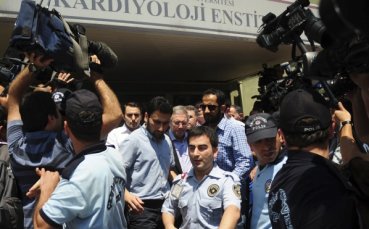 Заради скандала в Турция: Отлагат началото на шампионата