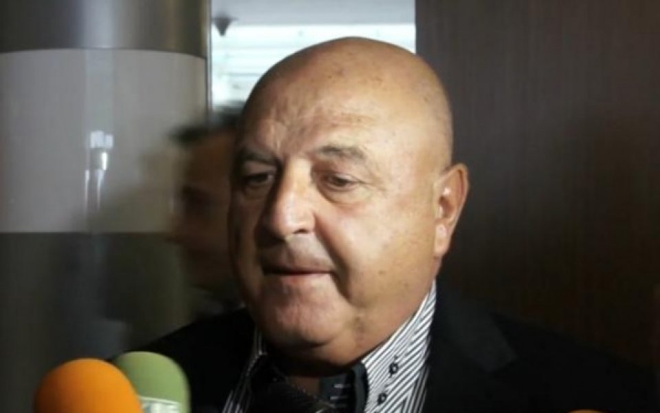 ВИДЕО: Венци Стефанов: Не искаме посредник за тв правата, папагалът от БФС дължи милиони