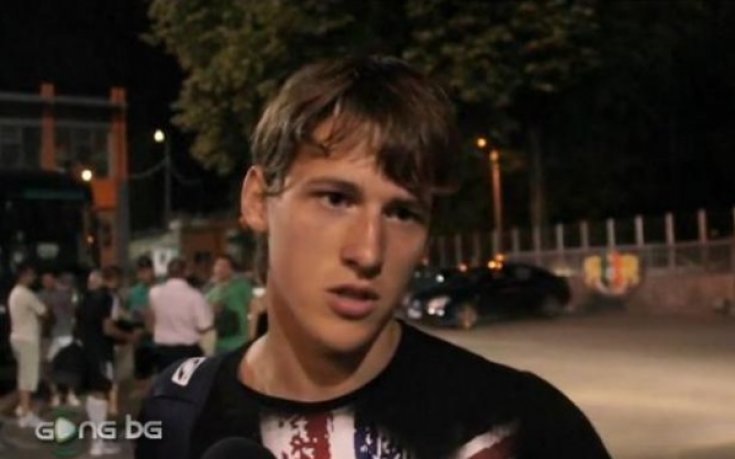 Александър Тонев титуляр при победа на Лех