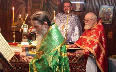 ЦСКА вика и поп на помощ