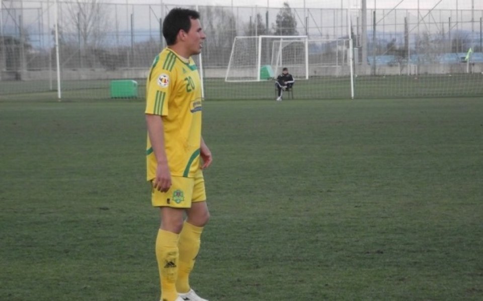 Живко Миланов продължава битката в Лига Европа
