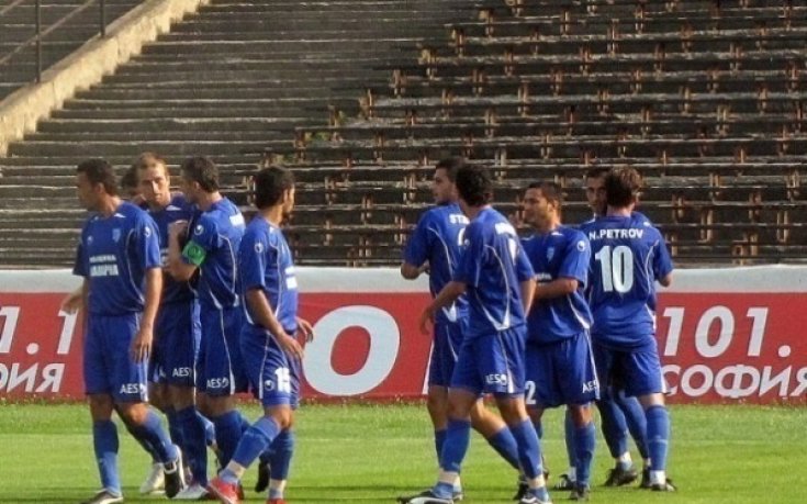 Калиакра отпътува за мача с Левски с група от 18 футболисти