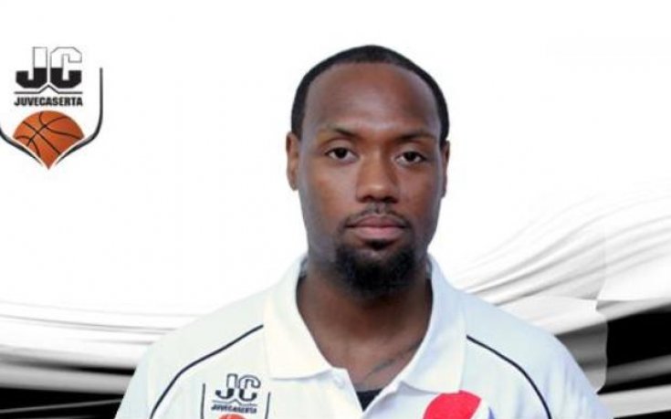 Тихо и полека, още един ненужен американец стана български гражданин