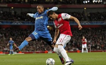 Сантос аут за три седмици