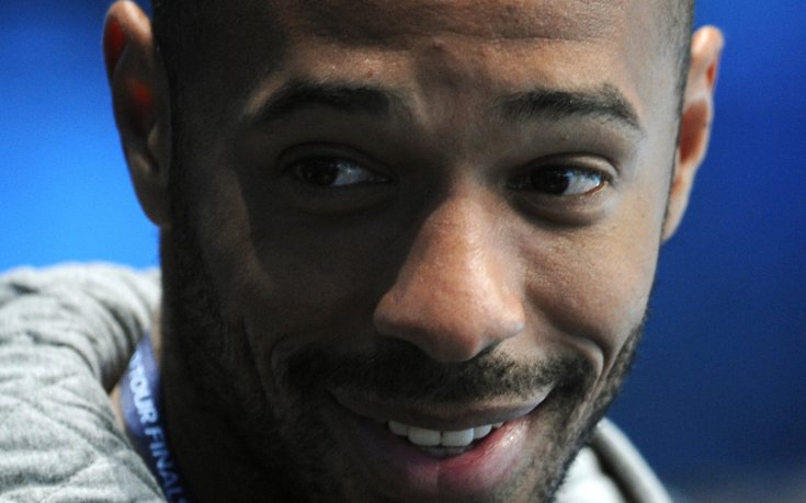 ВИДЕО: Обезсмъртиха три легенди на Арсенал