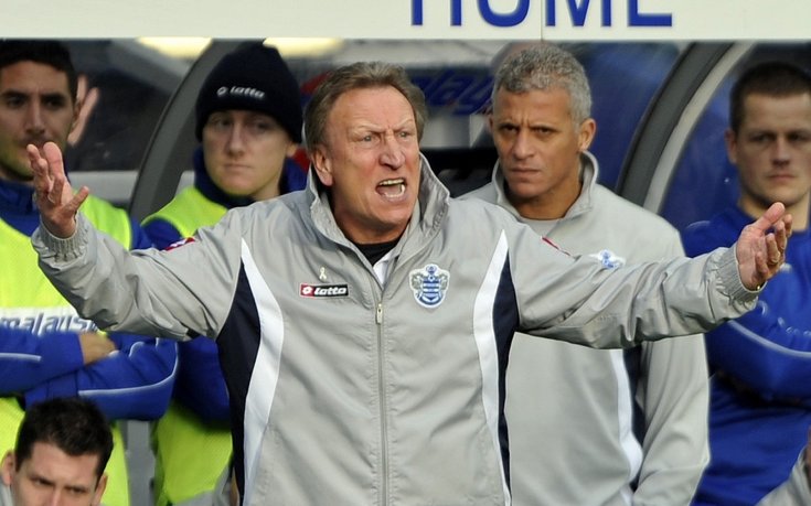 Куинс Парк уволни Уорнък