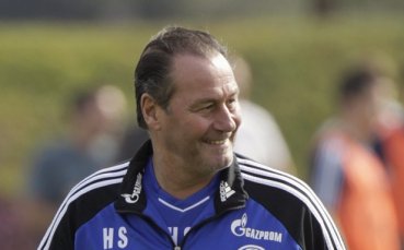 ГФС глоби с 8 хиляди евро треньорa на Шалке