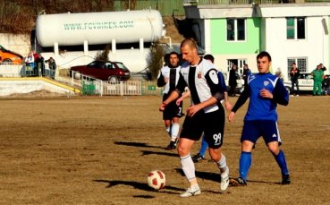 Танко Дяков подписа за година и половина с Локо Пд
