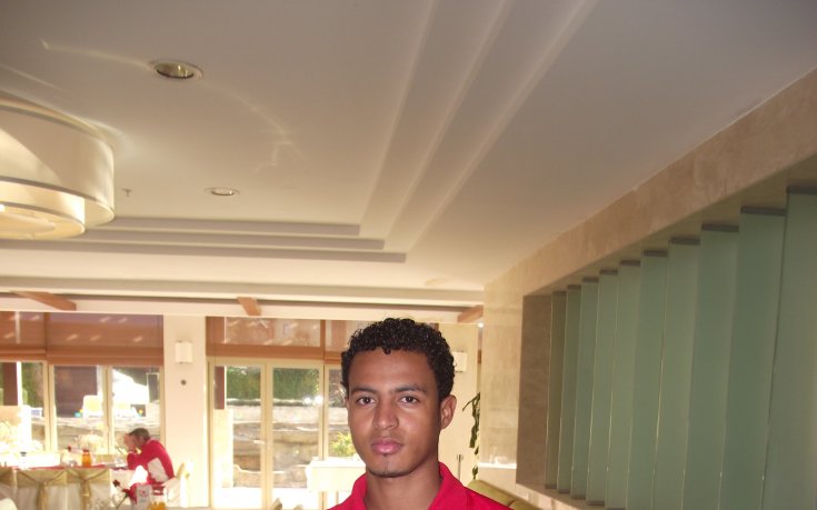 СНИМКИ: Седрик от Камерун и Хишам от Кения вече са при ЦСКА